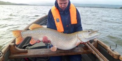 Tom Mills 43lb Chew Reservoir Pike.jpg